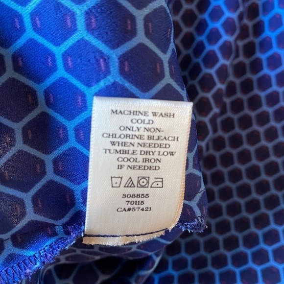 Ann Taylor Blouse - Picture 10 of 11